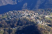 29 Zoom su Costa Serina